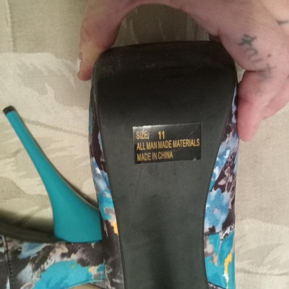 Qupid stilettos size 11 - Picture 2 of 6